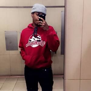 Meet your Posher, Selena